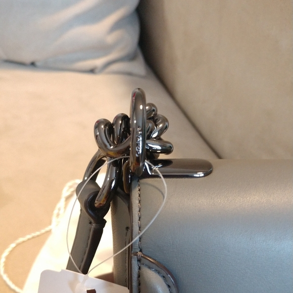 ✨NWT✨😍Coach Genuine Leather Bag w/chain strap - Picture 6 of 12